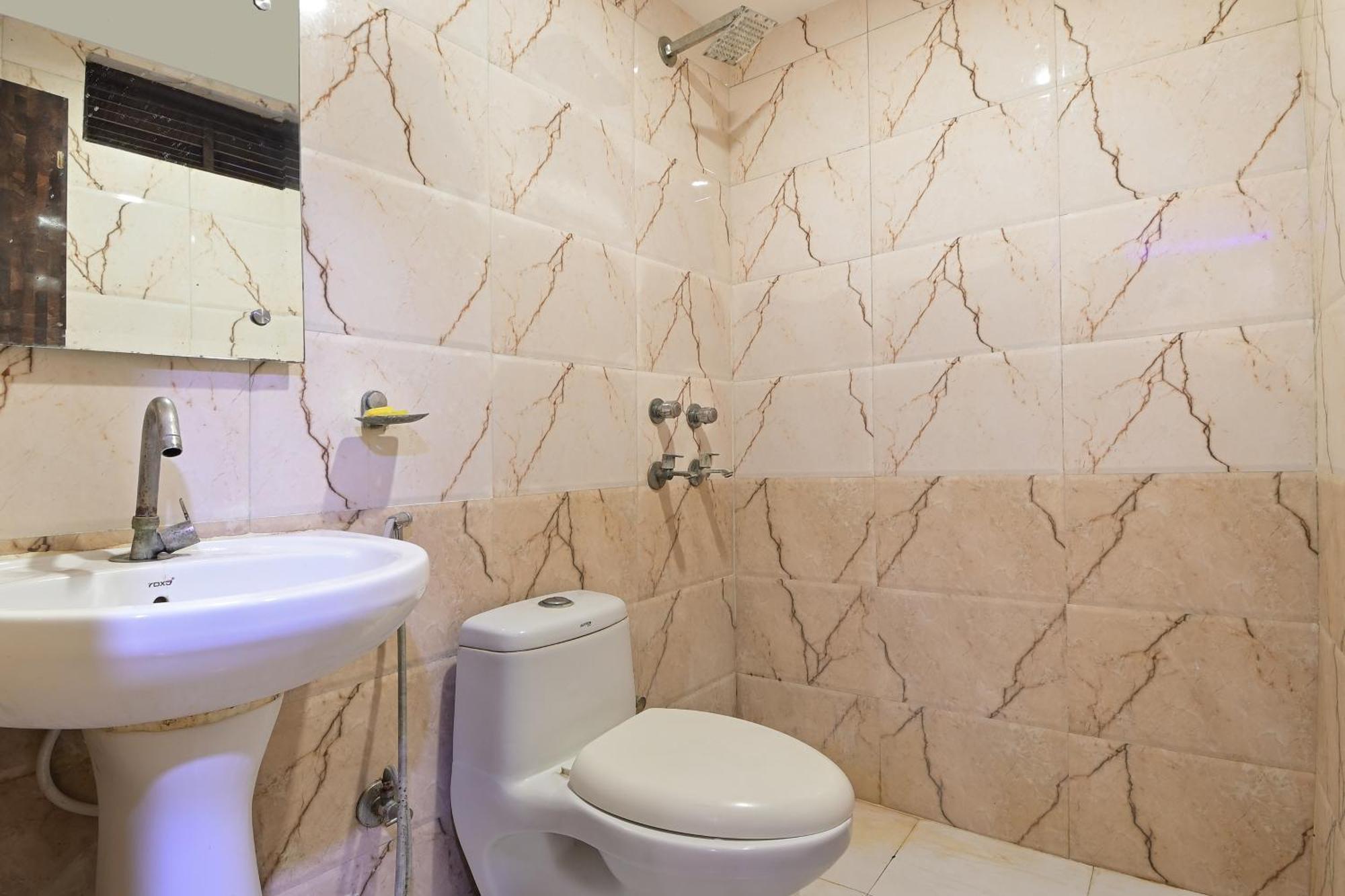Hotel Glow Inn Paharganj-3 Mins Walk From New Delhi Railway Station Exterior foto